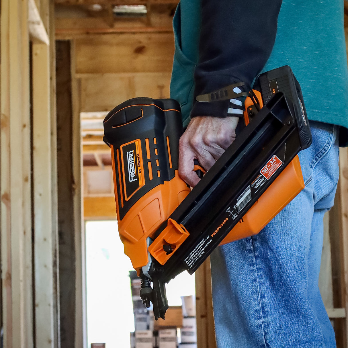 PE20V3490 20 Volt Cordless and Brushless 34 Degree 3-1/2" Framing Nailer Kit