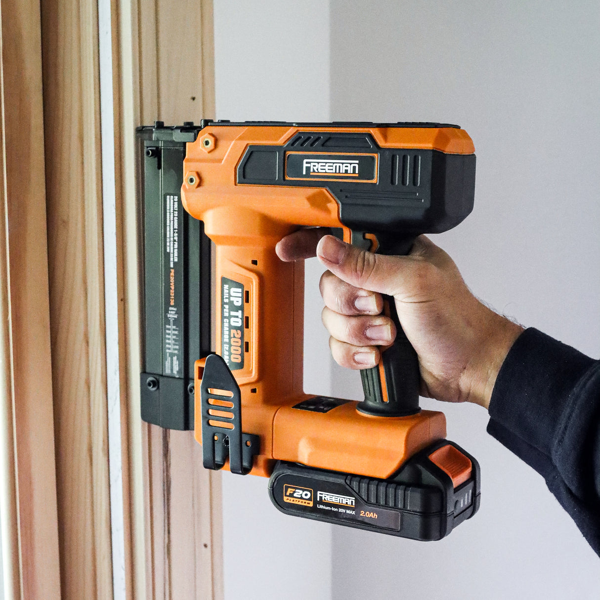 PE20VP23138 20 Volt Cordless 23-Gauge 1-3/8" Pin Nailer Kit