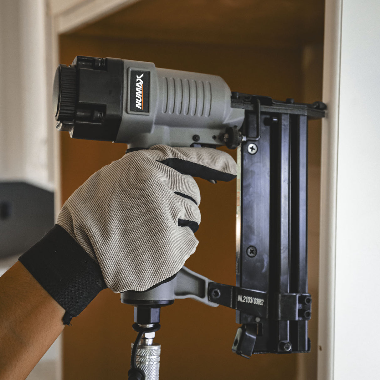 Pneumatic 2-in-1 18-Gauge 2" Brad Nailer / Stapler with Fasteners