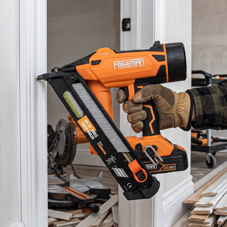 20V Cordless and Brushless 34° 2-1/2" Angle Finish Nailer Kit
