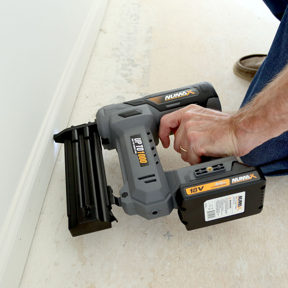 18V Cordless 3-in-1 16 and 18-Gauge Nailer / Stapler Kit