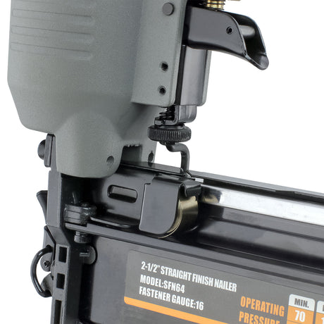 Pneumatic 16-Gauge 2-1/2" Straight Finish Nailer
