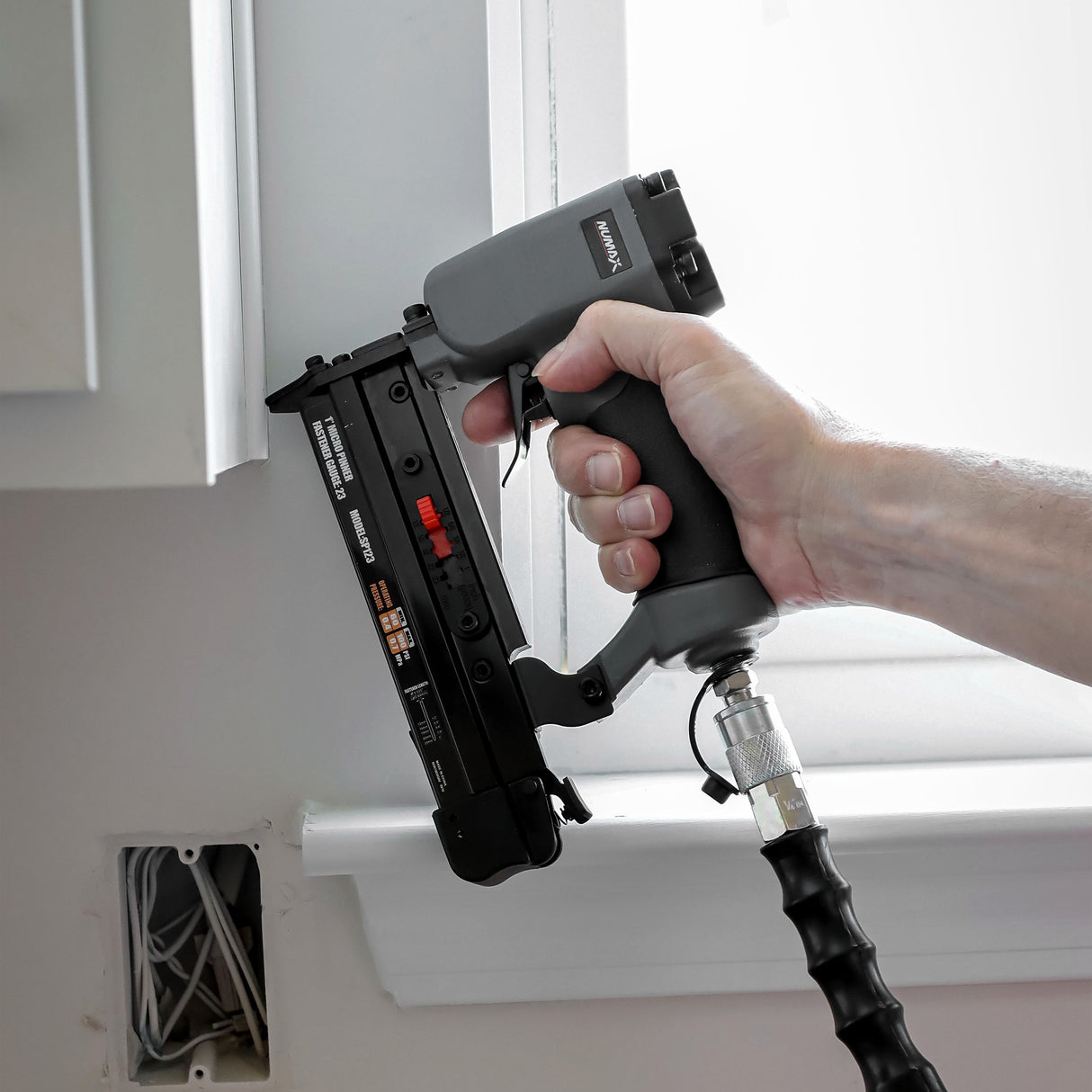 Pneumatic 23-Gauge 1" Micro Pinner